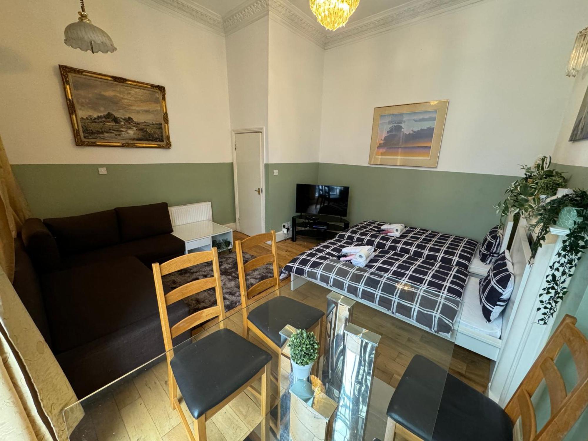 Central And Affordable Flat For 6 People In Zone 1 - Baker Street - With Breakfast Included Londres Exterior foto